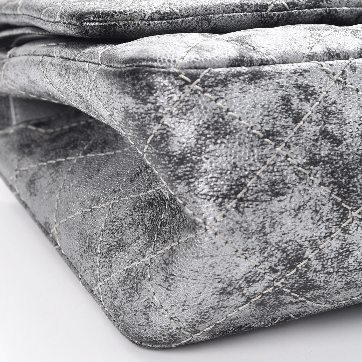 Chanel Metallic Caviar Quilted 2.55 Reissue 226 Flap Silver Black 9 of 12