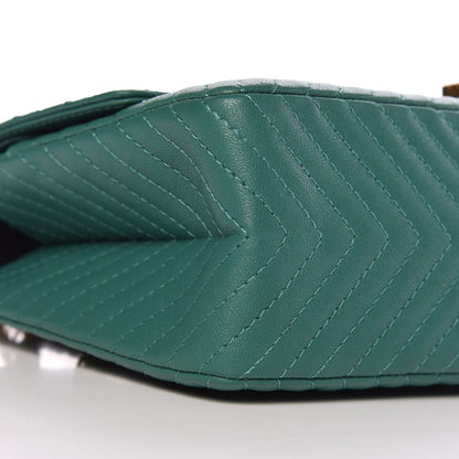 Chanel Sheepskin Chevron Quilted 2.55 Reissue 226 Flap Green 8 of 9