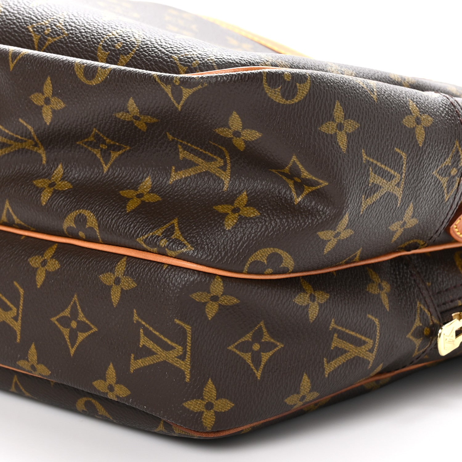 Louis Vuitton Monogram Reporter GM 10 of 10