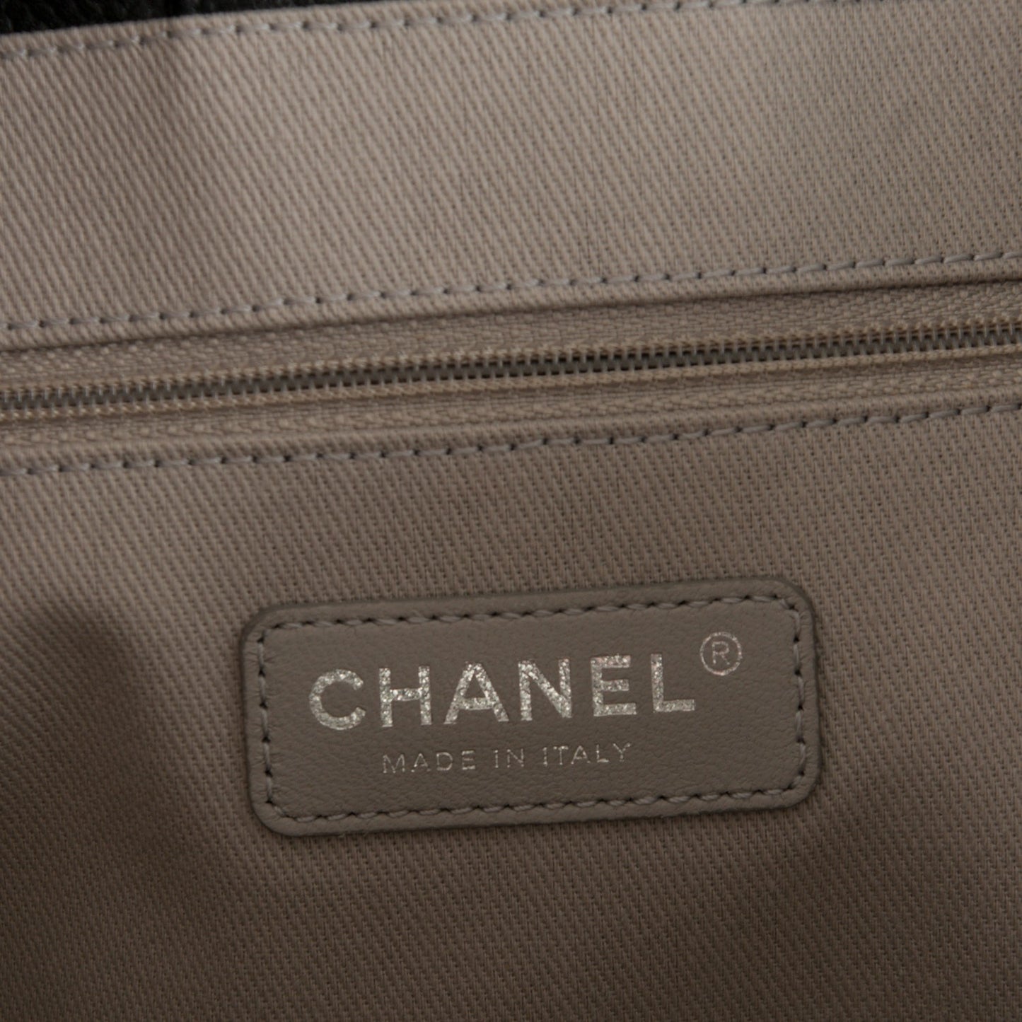 Glazed Calfskin Small Deauville Tote Black