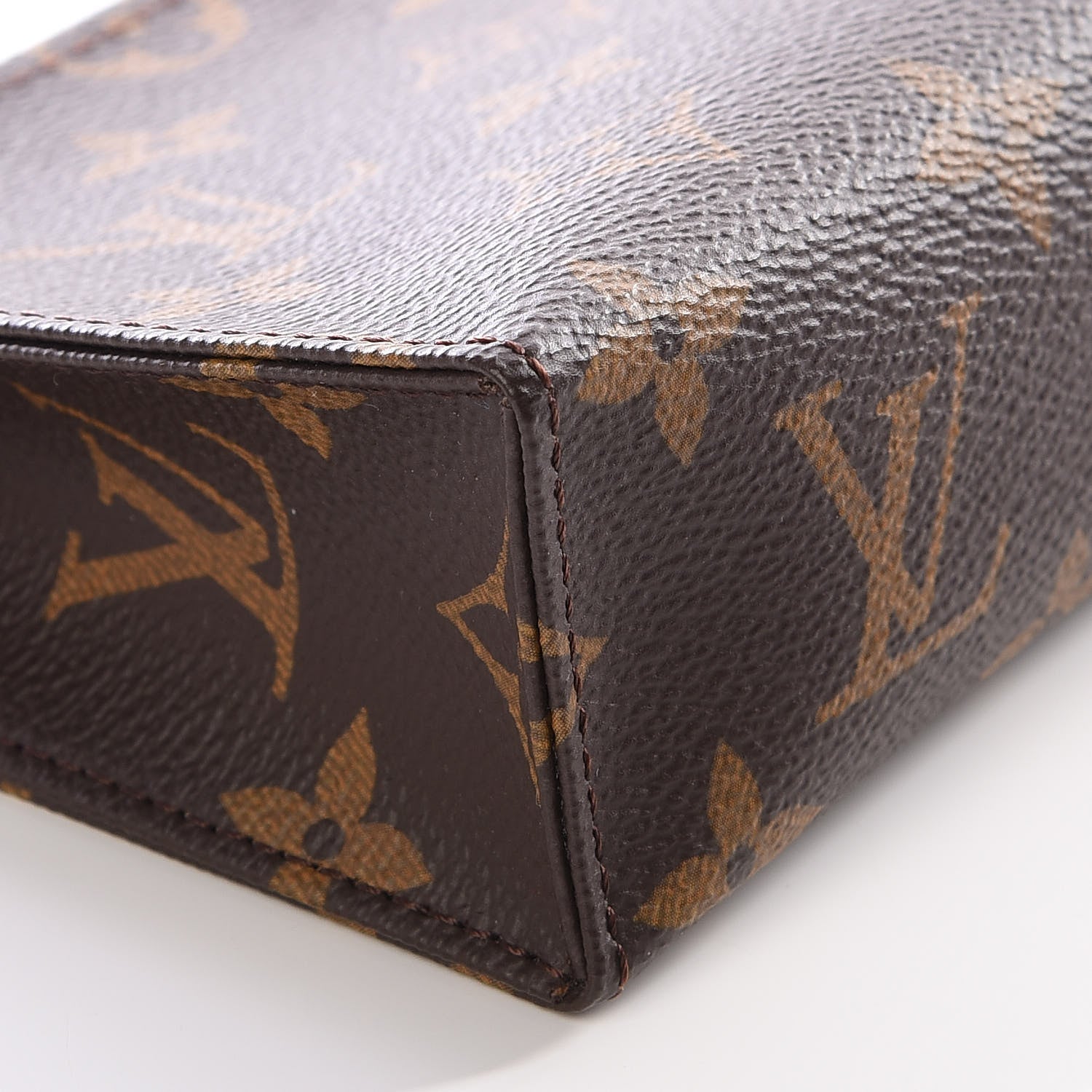 Louis Vuitton Monogram Toiletry Pouch 15 7 of 9