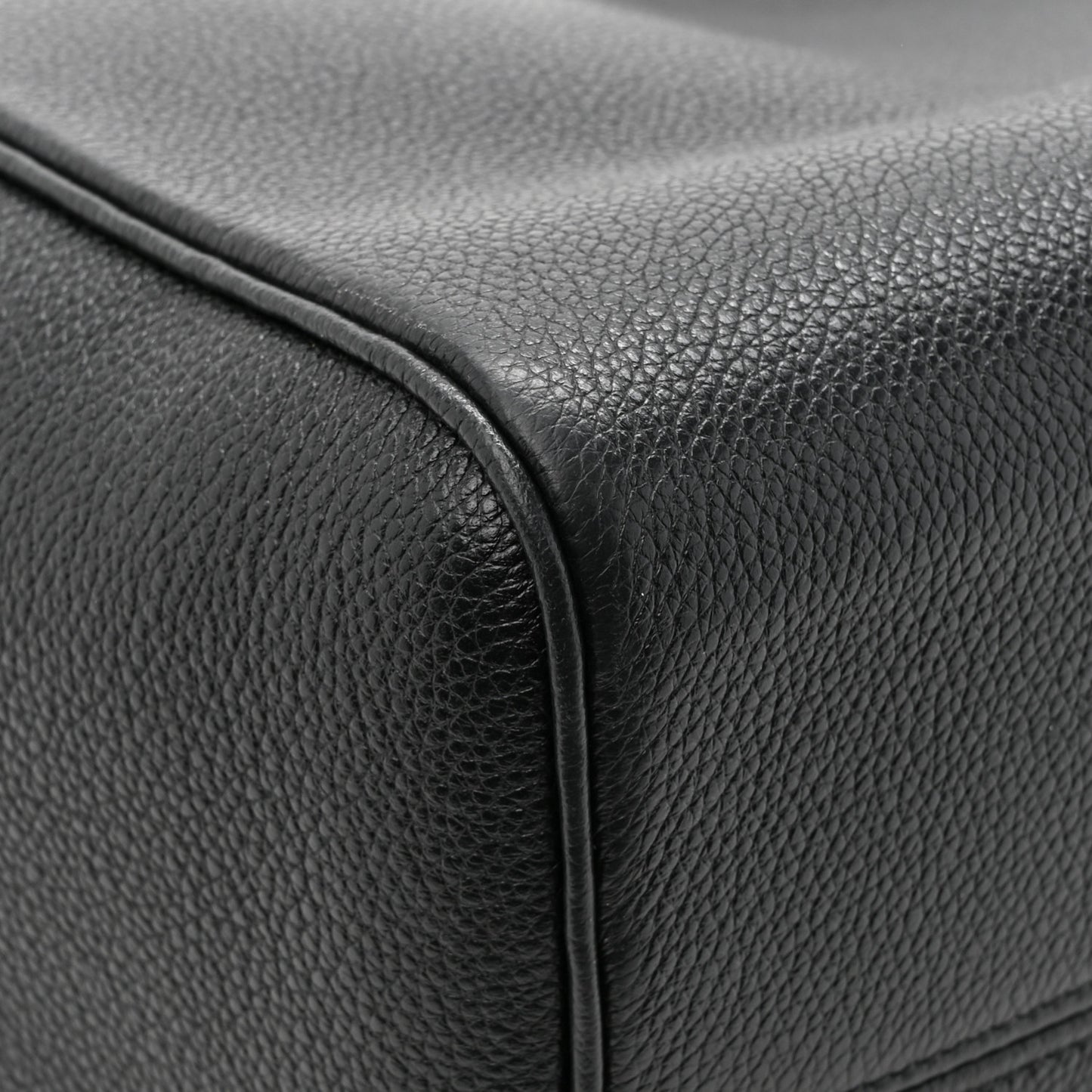 Smooth Calfskin Cuir Triomphe Cabas Drawstring Black