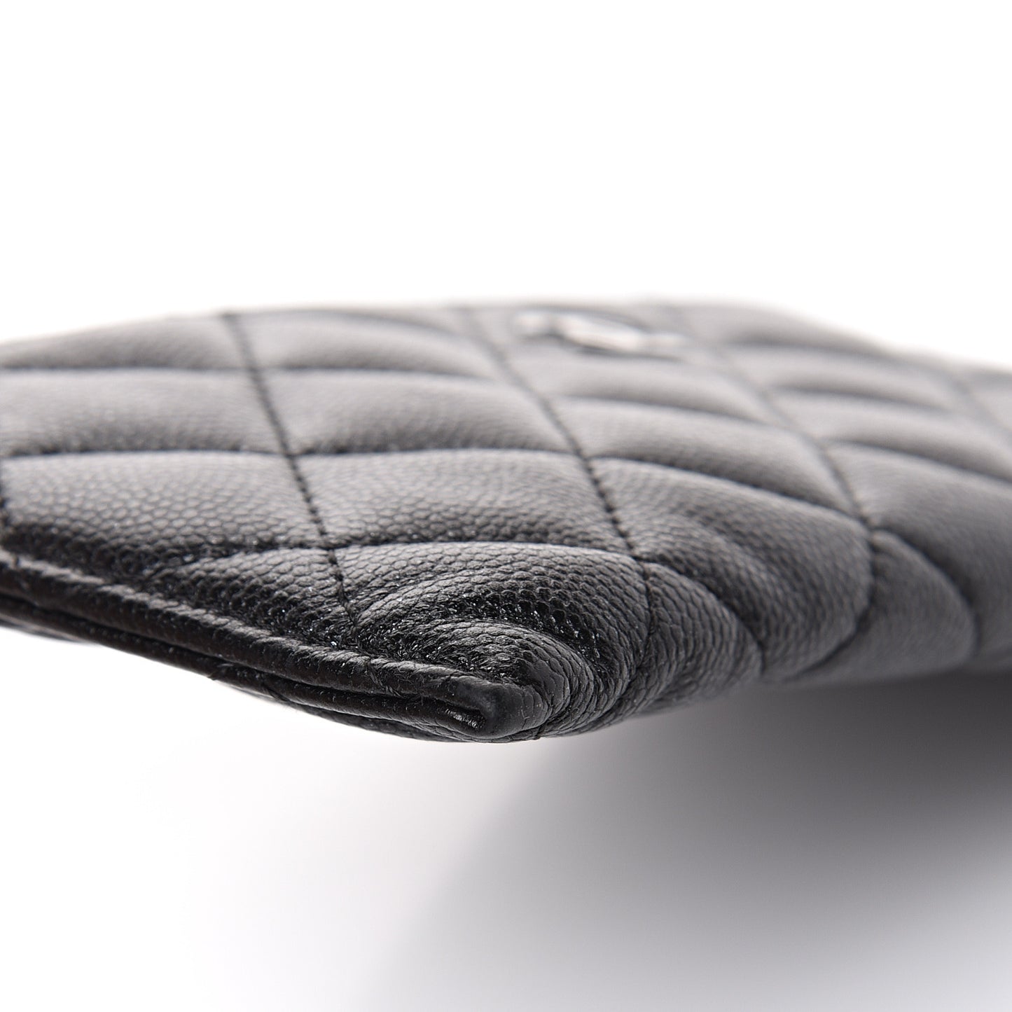 Iridescent Caviar Quilted Classic Zip Pouch Black