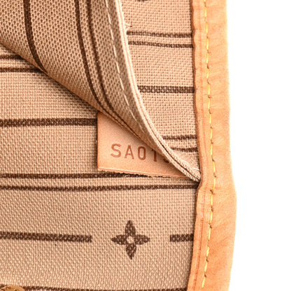 Louis Vuitton Monogram Neverfull MM 7 of 17