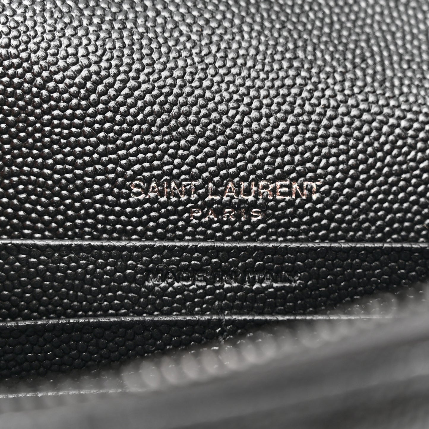 Grain De Poudre Matelasse Chevron Monochrome Monogam Envelope Chain Wallet Black
