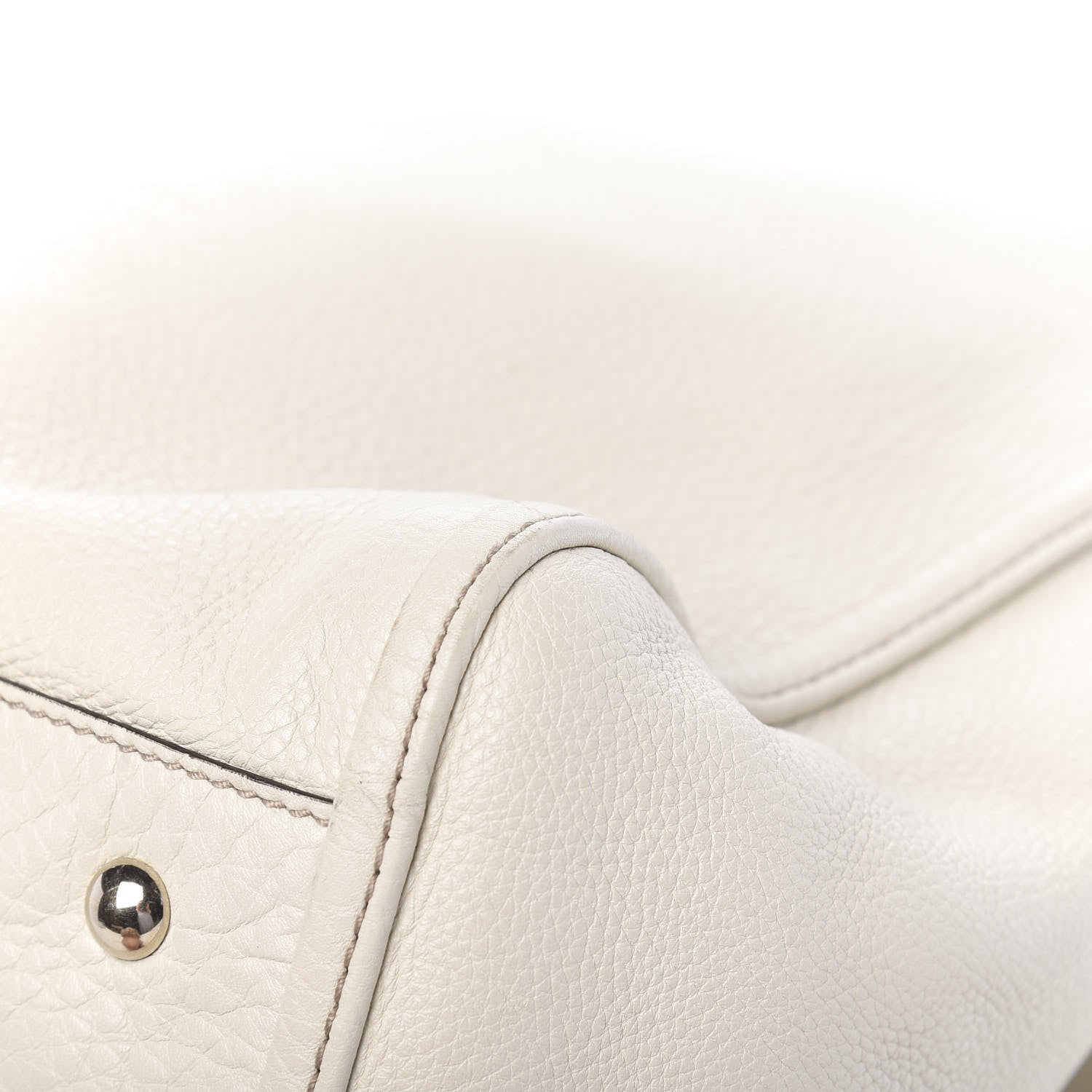Gucci Pebbled Calfskin Large Soho Shoulder Bag Off White 15 of 15