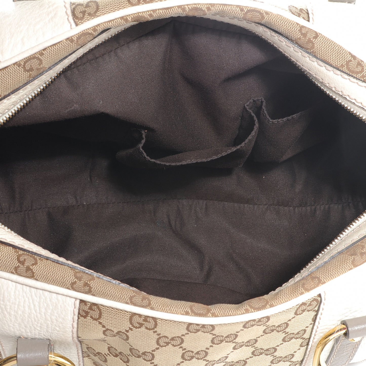 Monogram Interlocking Medium Boston White