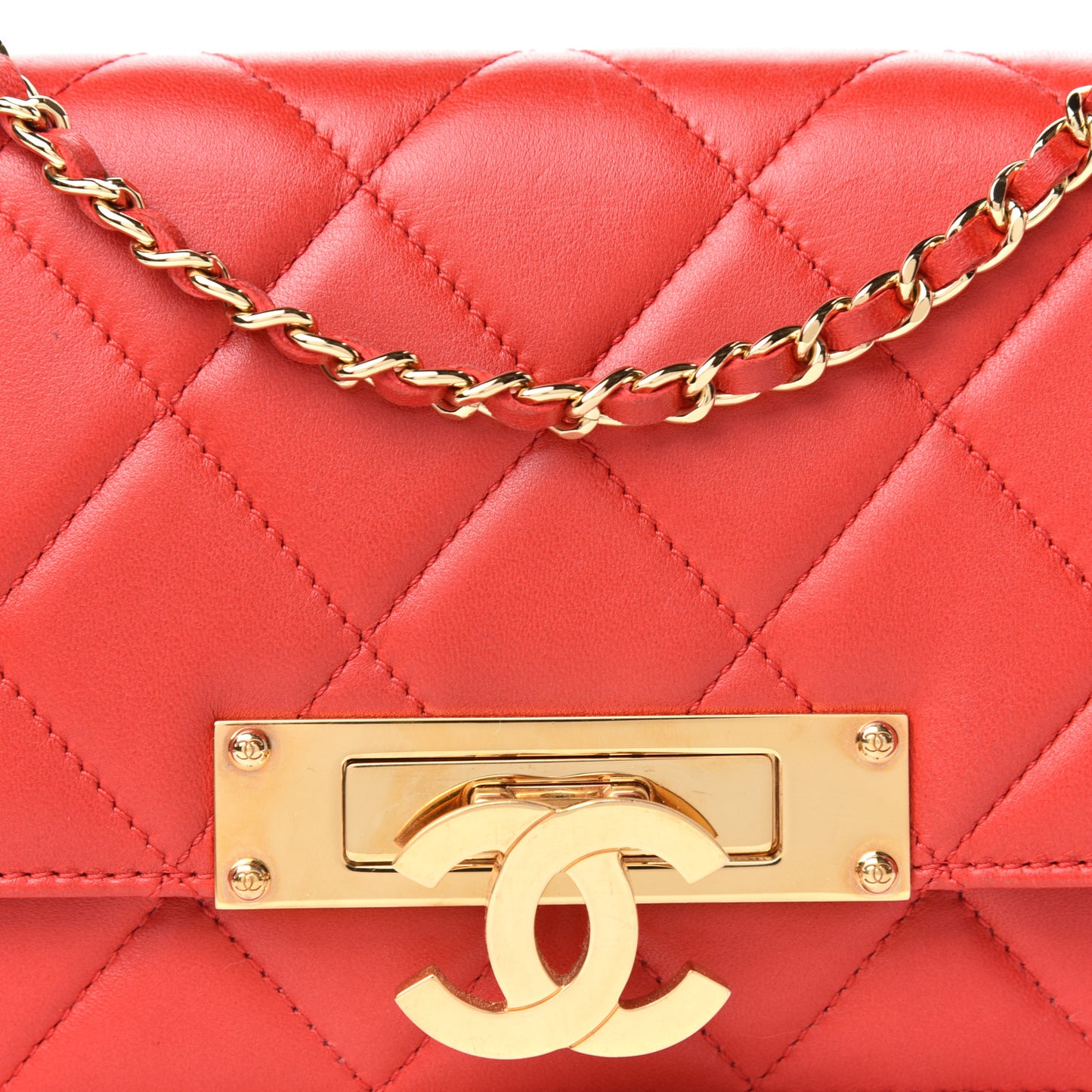 Lambskin Quilted Golden Class Wallet on Chain WOC Red