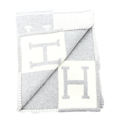 Hermes Wool Cashmere Avalon III Throw Blanket Ecru Gris Clair 2 of 3