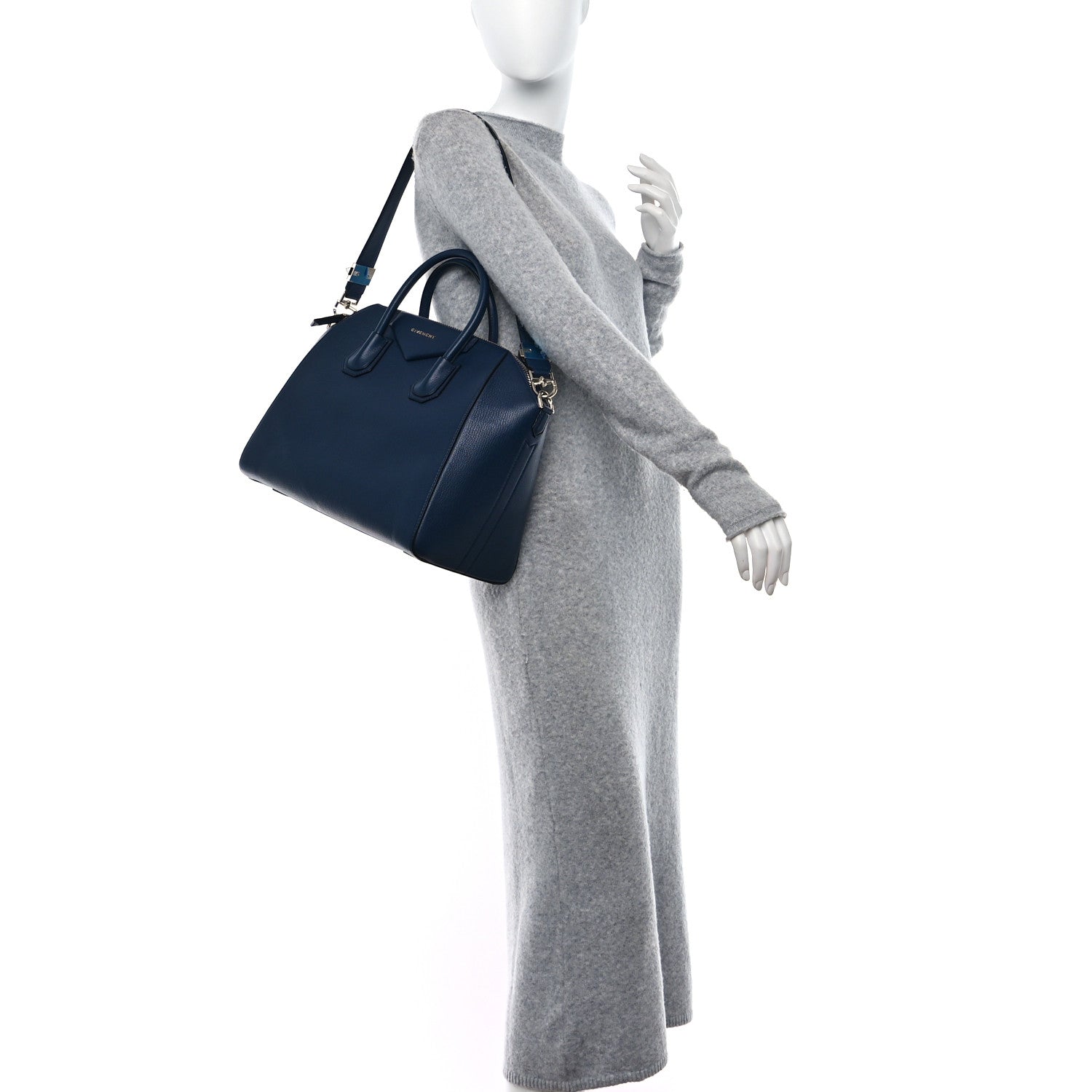 Givenchy Sugar Goatskin Medium Antigona Night Blue 2 of 13