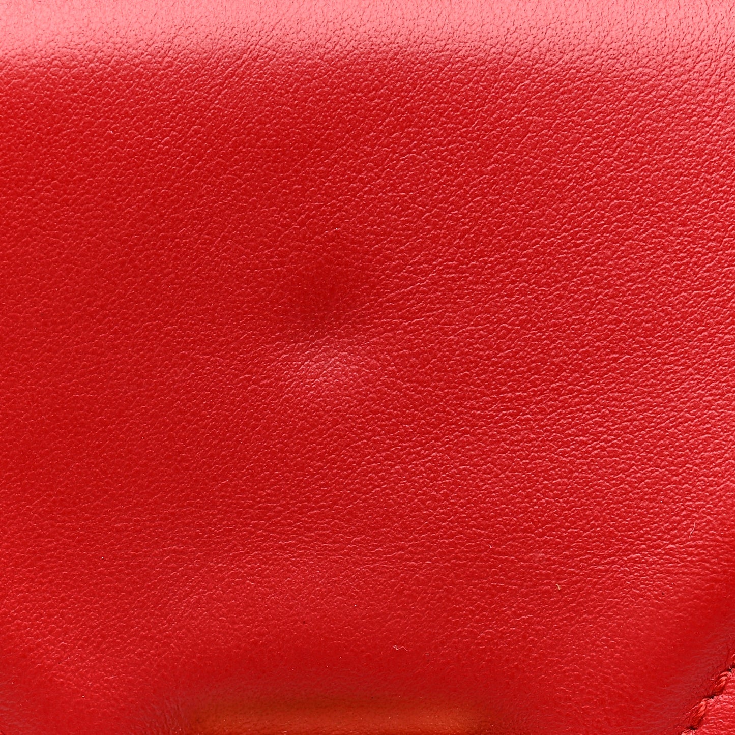 Calfskin Matelasse Mini GG Marmont Shoulder Bag Hibiscus Red