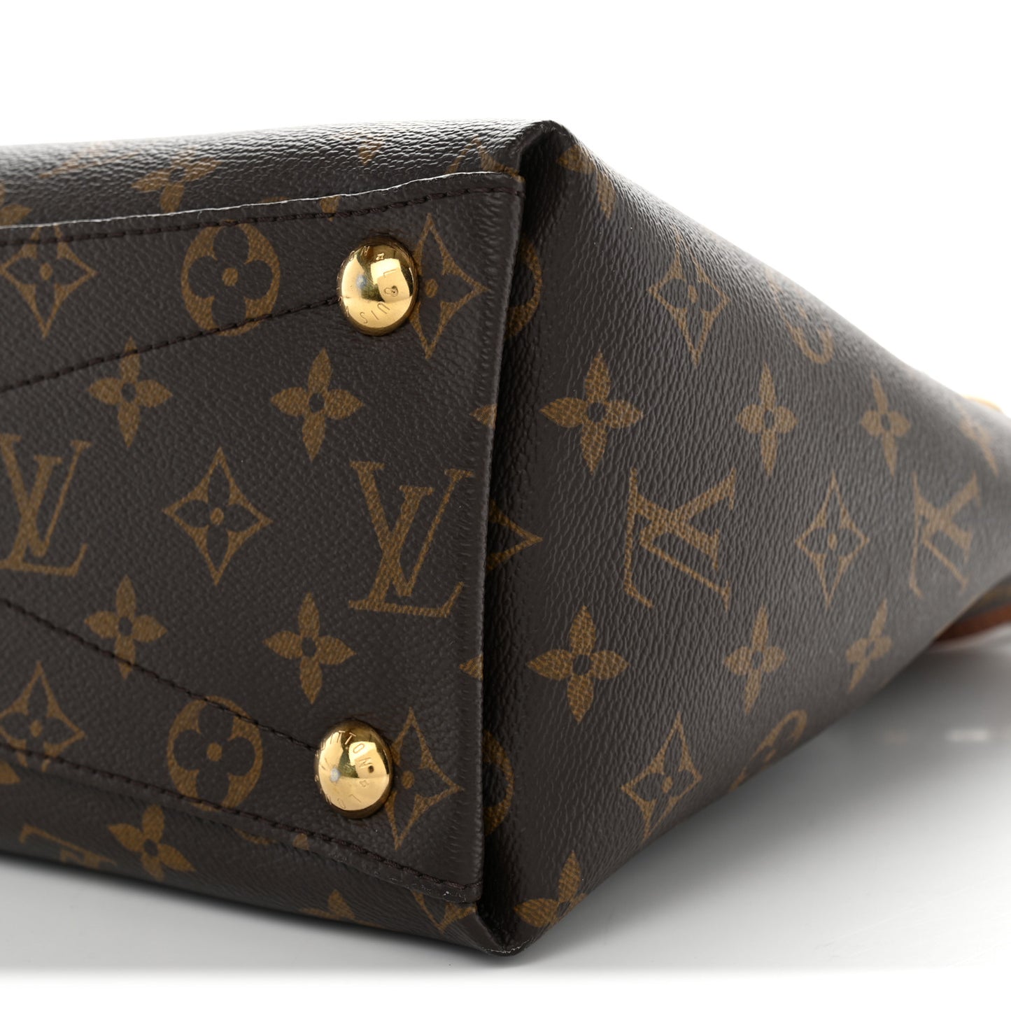 Monogram V Tote MM Black
