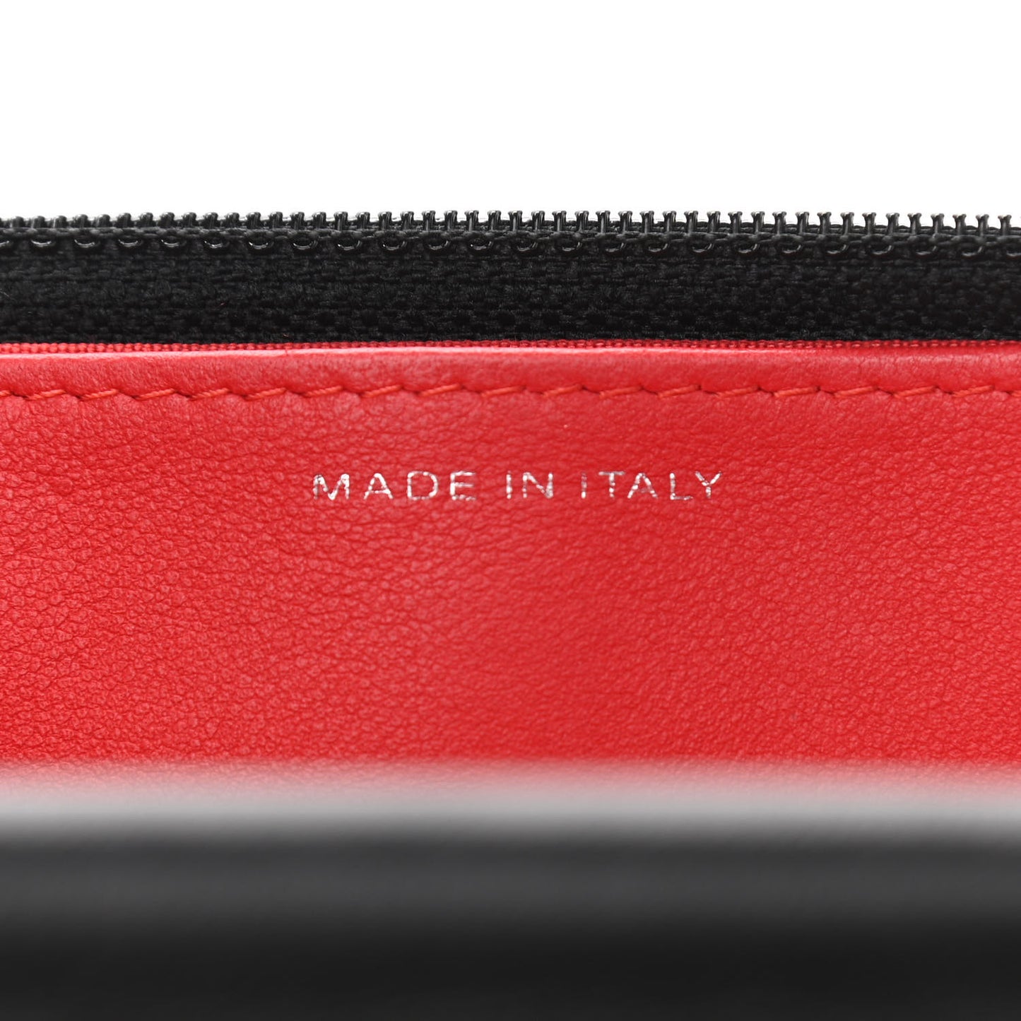 Lambskin Quilted Data Center Wallet On Chain WOC Black