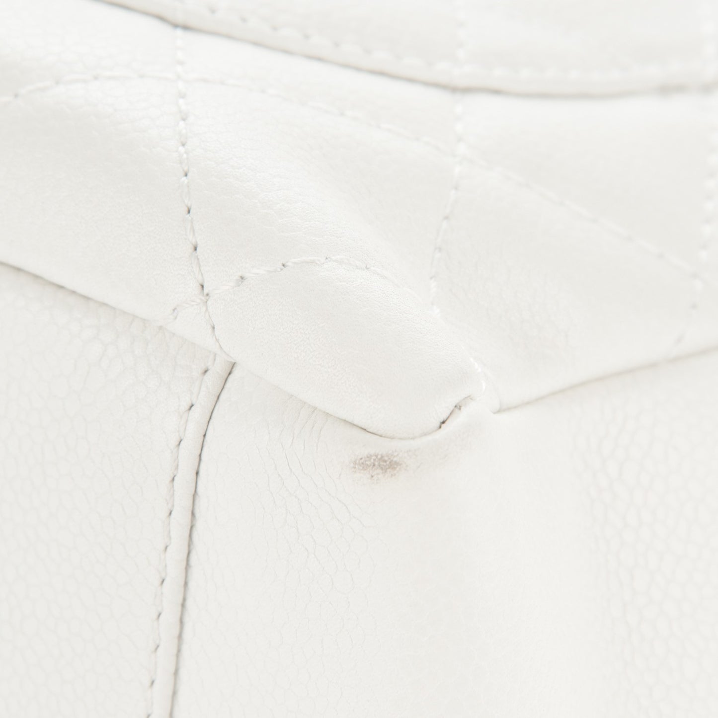 Caviar Quilted Grand Shopping Tote GST White