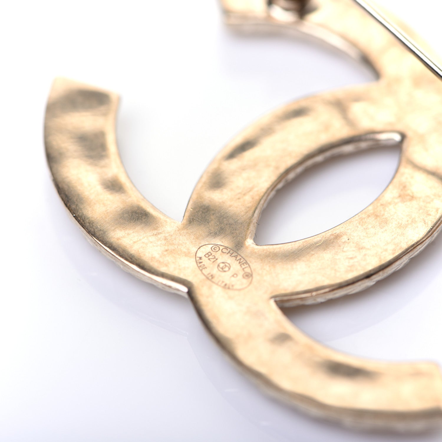 Chanel Metal CC Diamond Quilted Brooch Light Gold 3 of 7