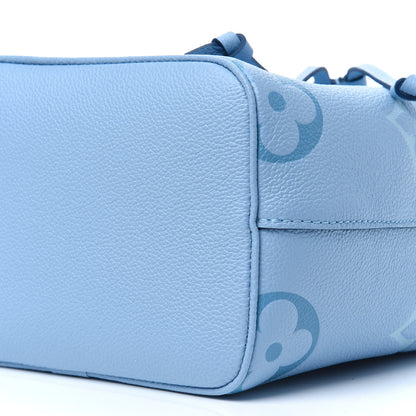 Louis Vuitton Empreinte Monogram Giant By The Pool Neonoe BB Summer Blue 7 of 9