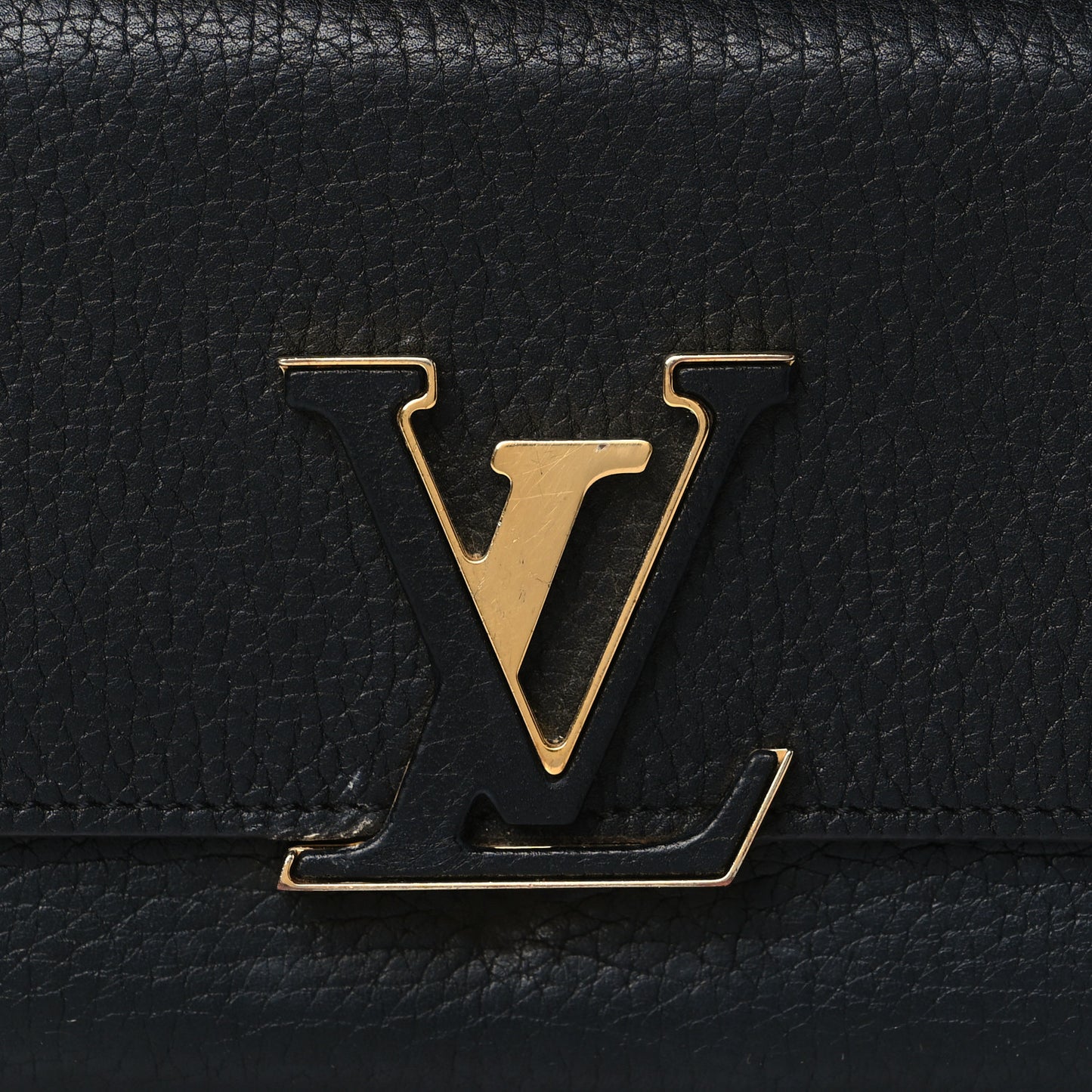 Taurillon Capucines Wallet Black