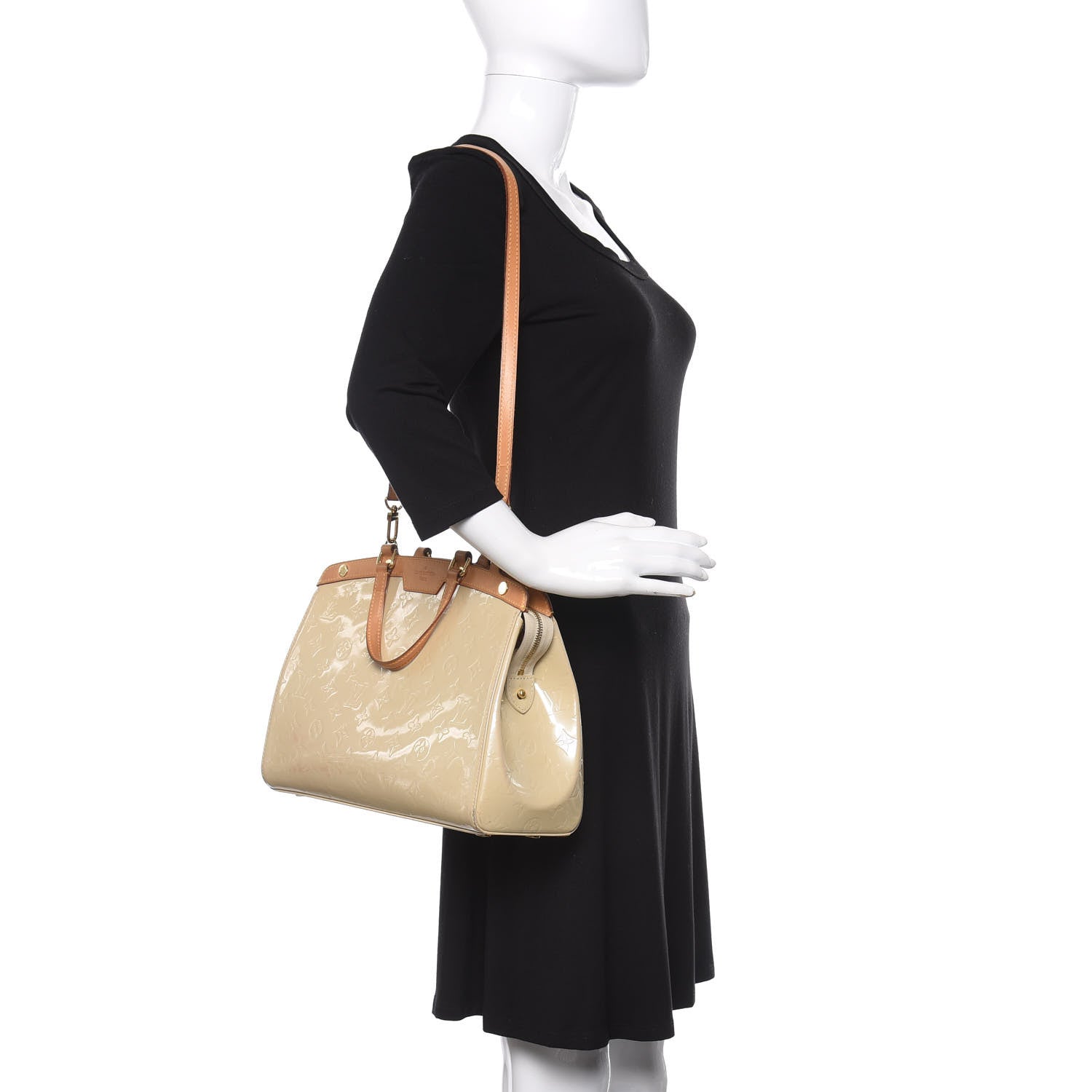 Louis Vuitton Vernis Brea MM Blanc Corail 3 of 19
