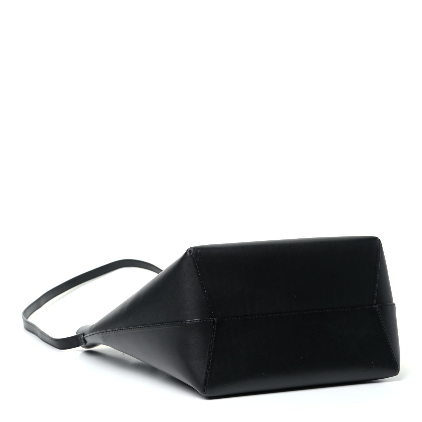 Vegetable Tanned Calfskin Bucket Bag Black Flamma