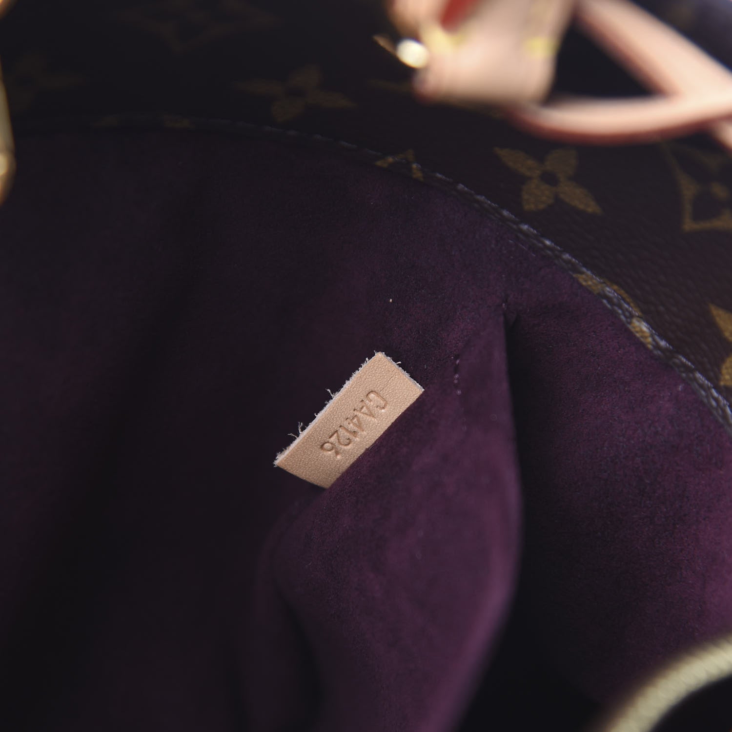 Louis Vuitton Monogram Montaigne MM 6 of 9