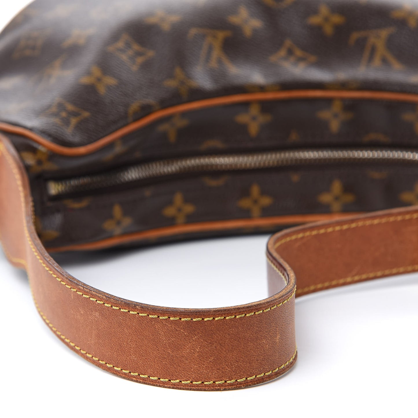 Monogram Croissant MM