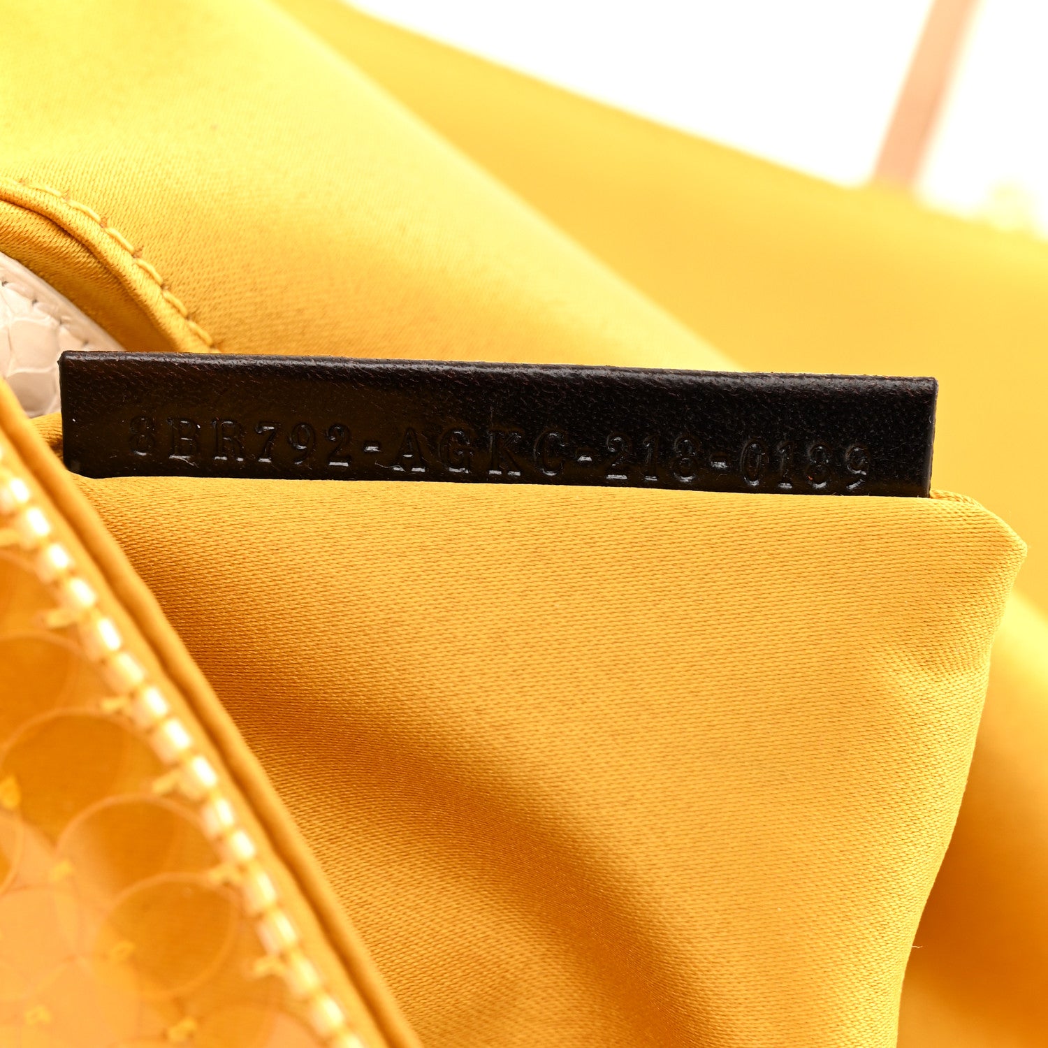 Fendi Satin Sequin Paillettes Elaphe Plexiglass Baguette 1997 Giallo Avorio 7 of 13