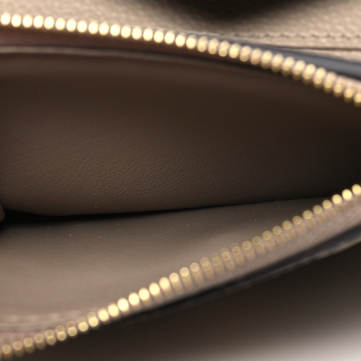 Louis Vuitton Empreinte Zoe Wallet Tourterelle 6 of 9