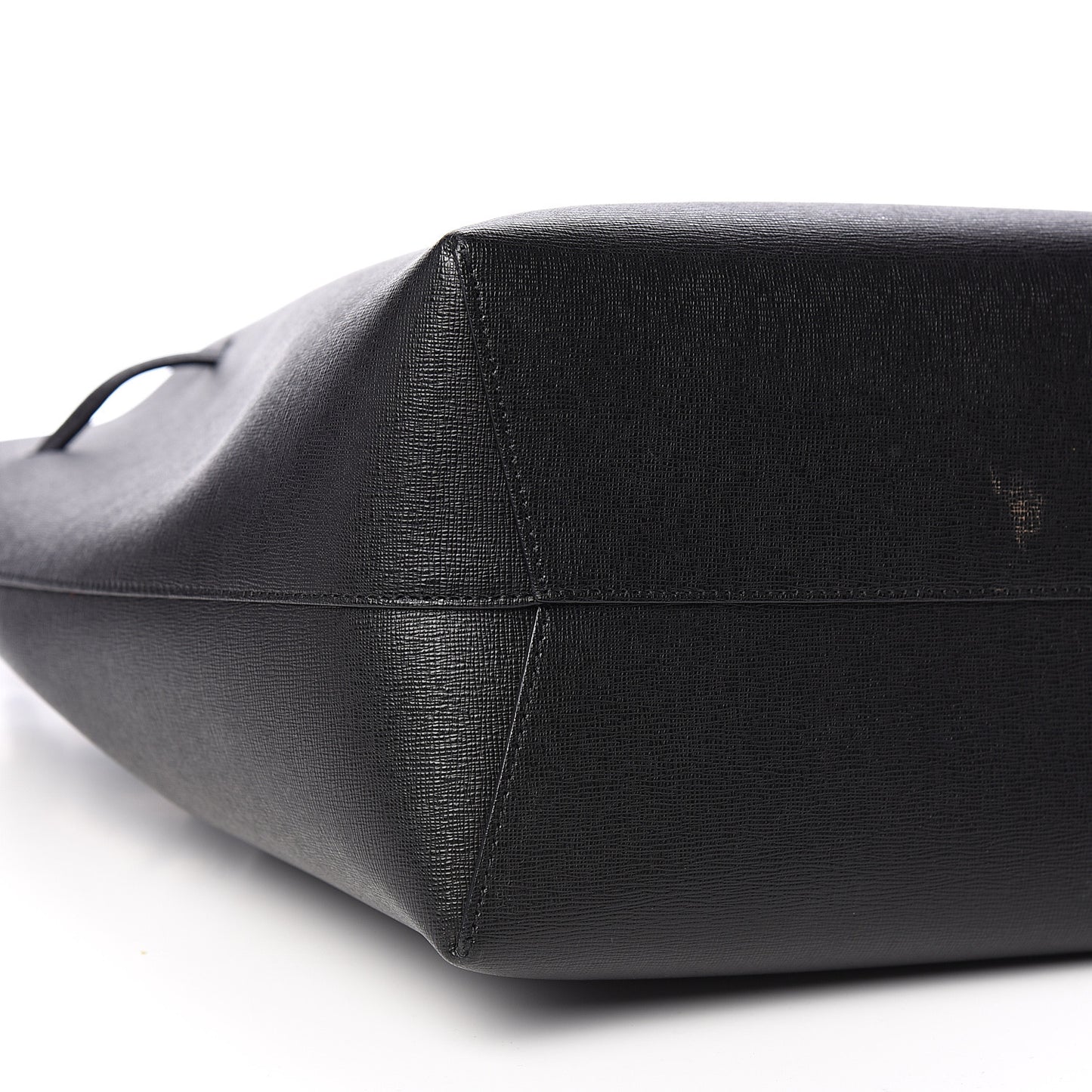 Saffiano Bucket Bag Black Flamma