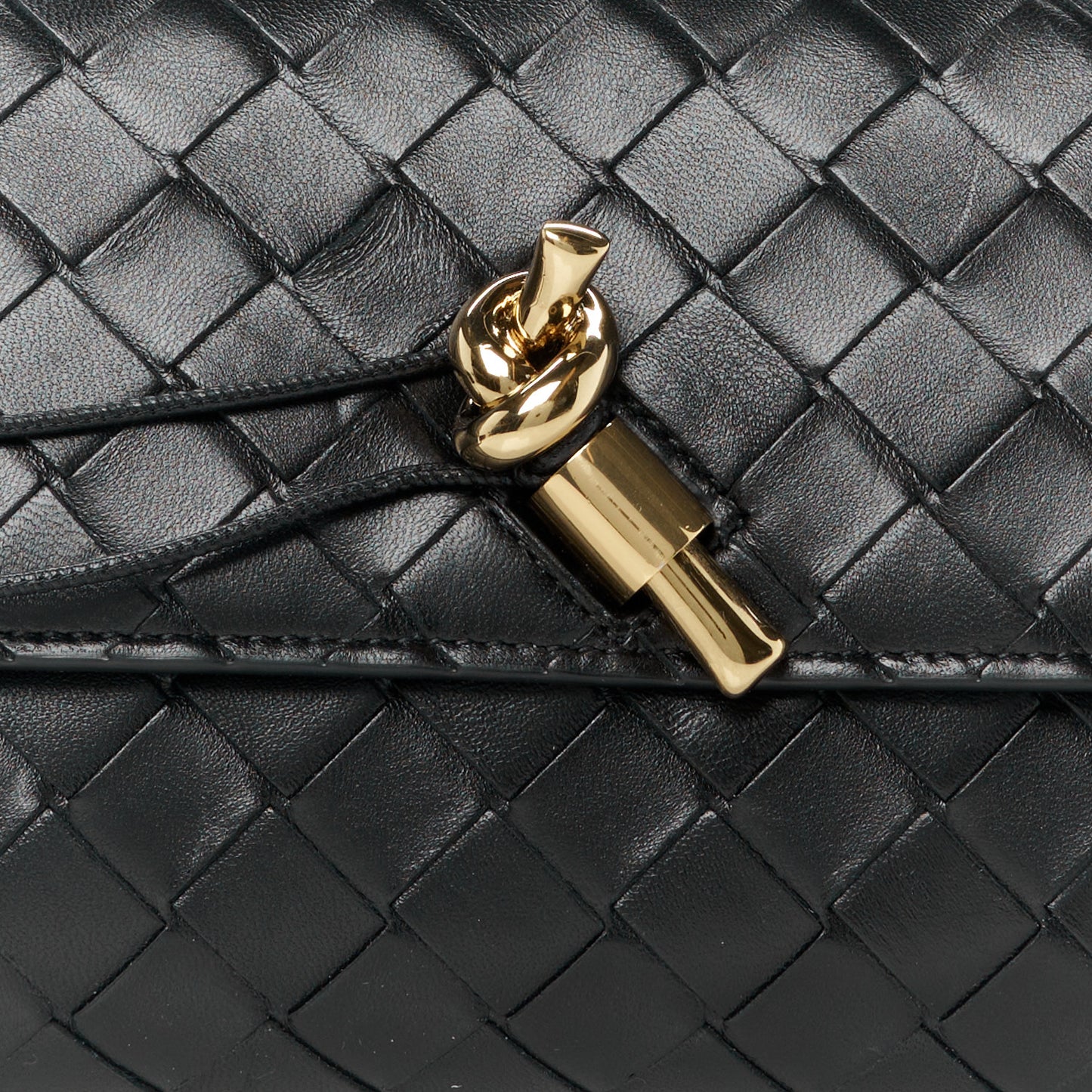 Nappa Intrecciato Long Andiamo Top Handle Clutch Black