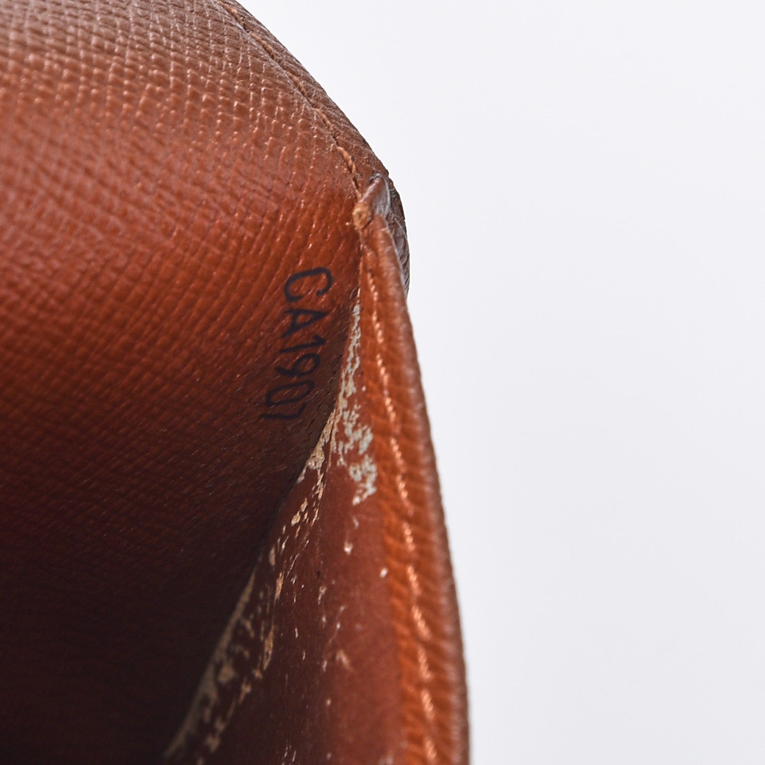 Louis Vuitton Monogram Small Ring Agenda Cover 7 of 13