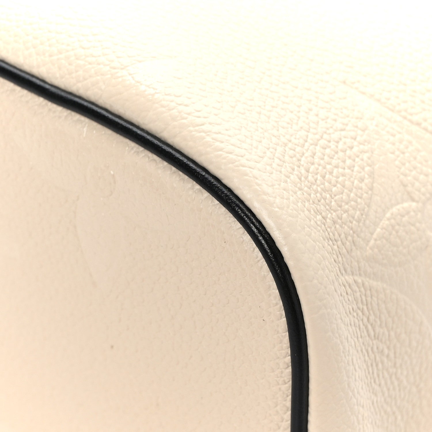 Louis Vuitton Empreinte Monogram Giant Wild At Heart Nice Mini Creme 8 of 10