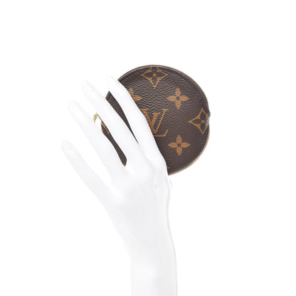 Louis Vuitton Monogram Round Coin Purse 2 of 7