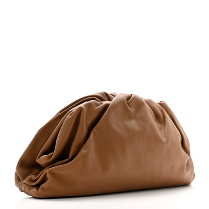 Bottega Veneta Smooth Butter Calf The Pouch Oversized Cammello 3 of 9