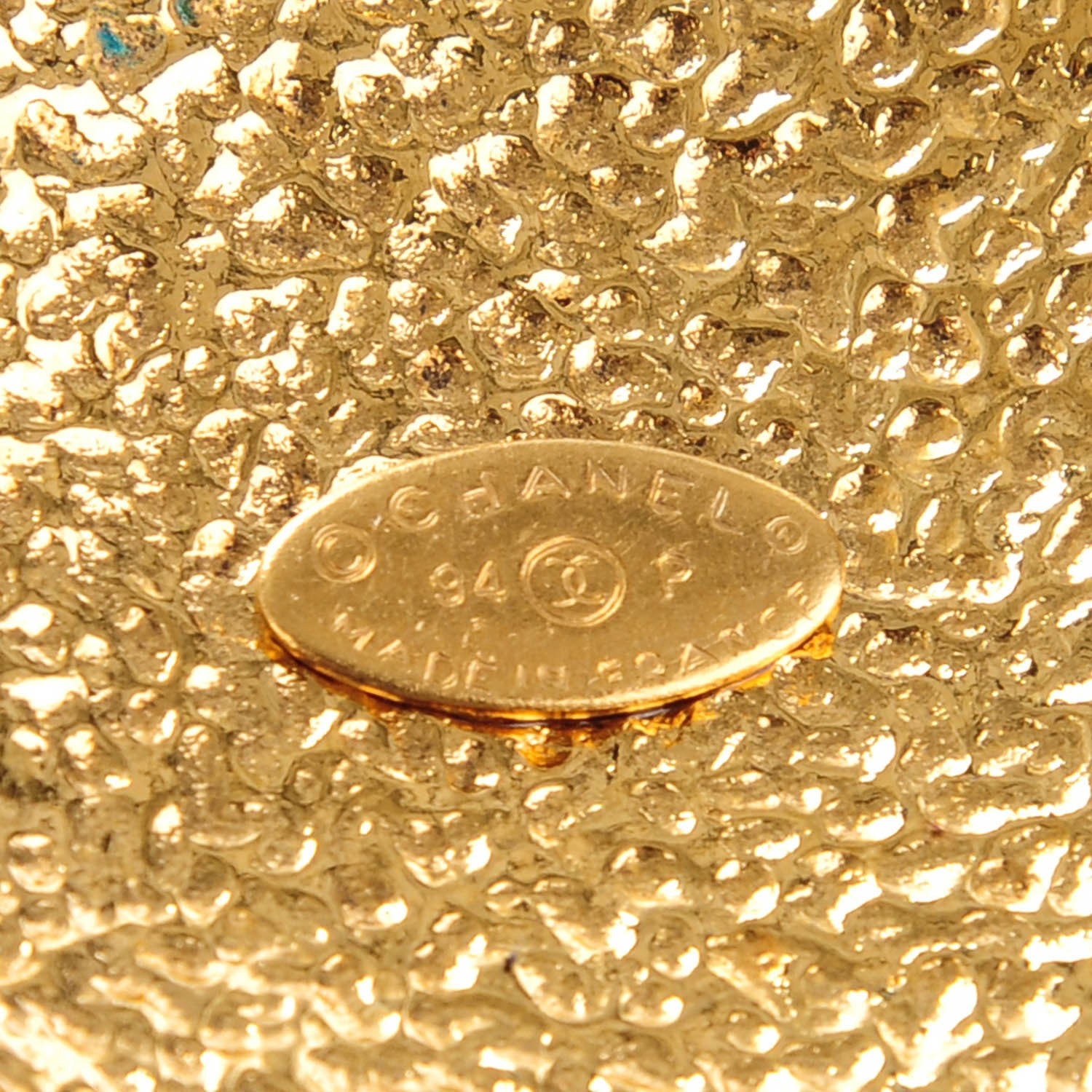 Chanel CC Pendant Necklace Gold 4 of 5