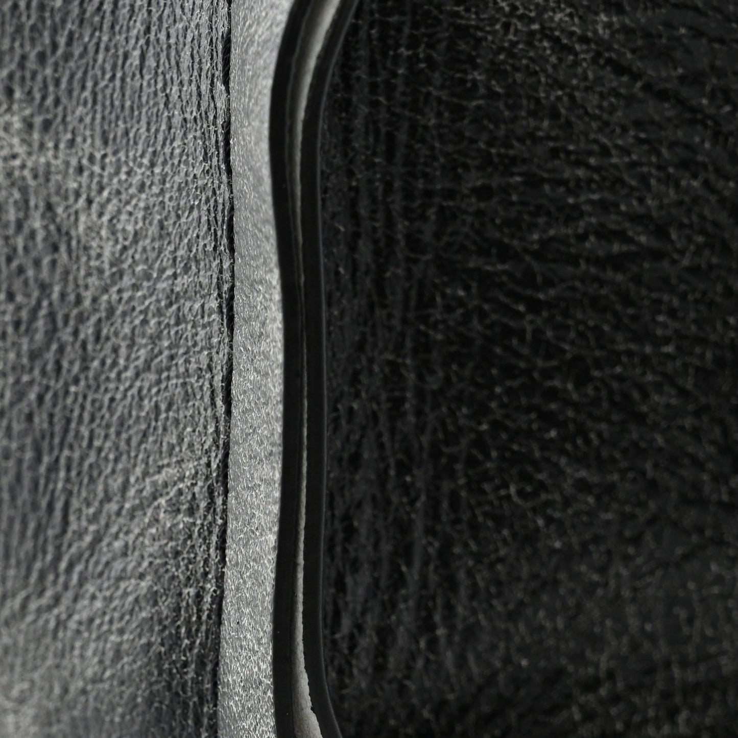 Distressed Calfskin Medium The Tote Bag Black