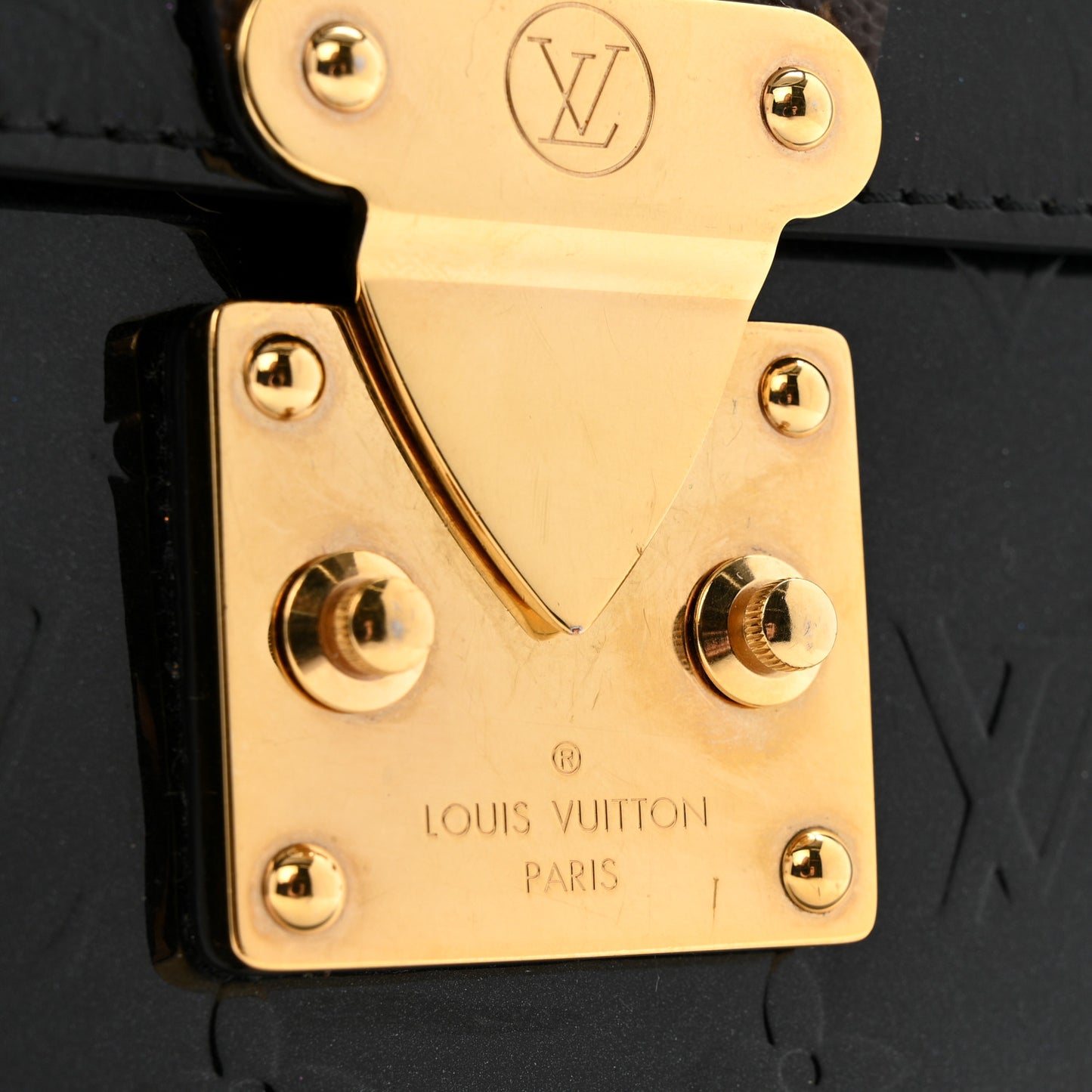 Vernis Epi Monogram Spring Street Black