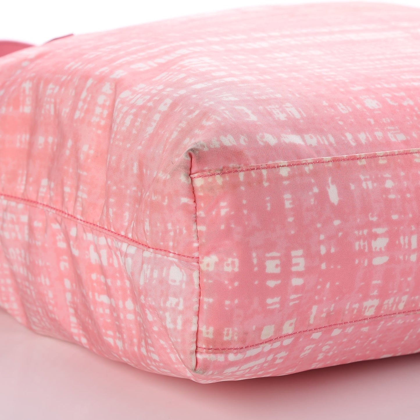 Tessuto Nylon Saffiano Plaid Tote Bag Pink
