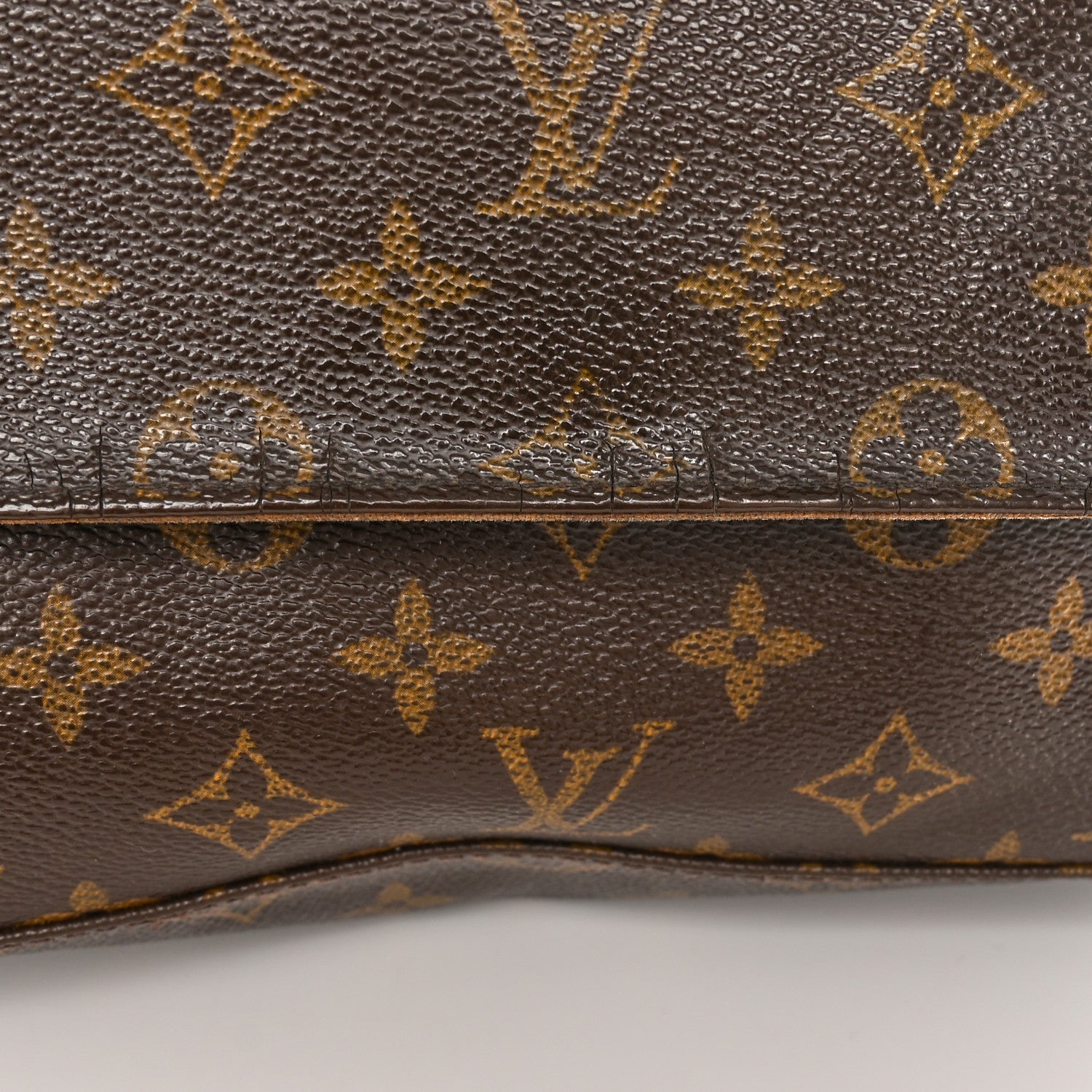 Louis Vuitton Monogram Mini Looping 26 of 26