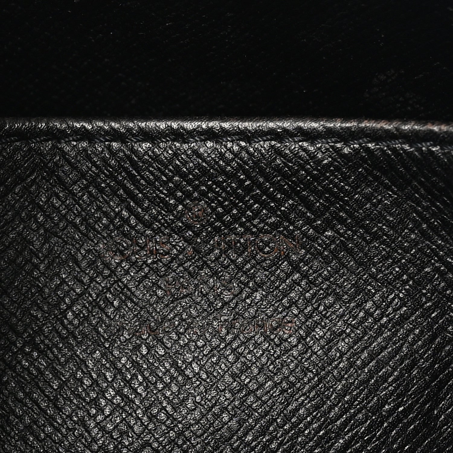 Louis Vuitton Epi Pouchette Homme Black 6 of 6
