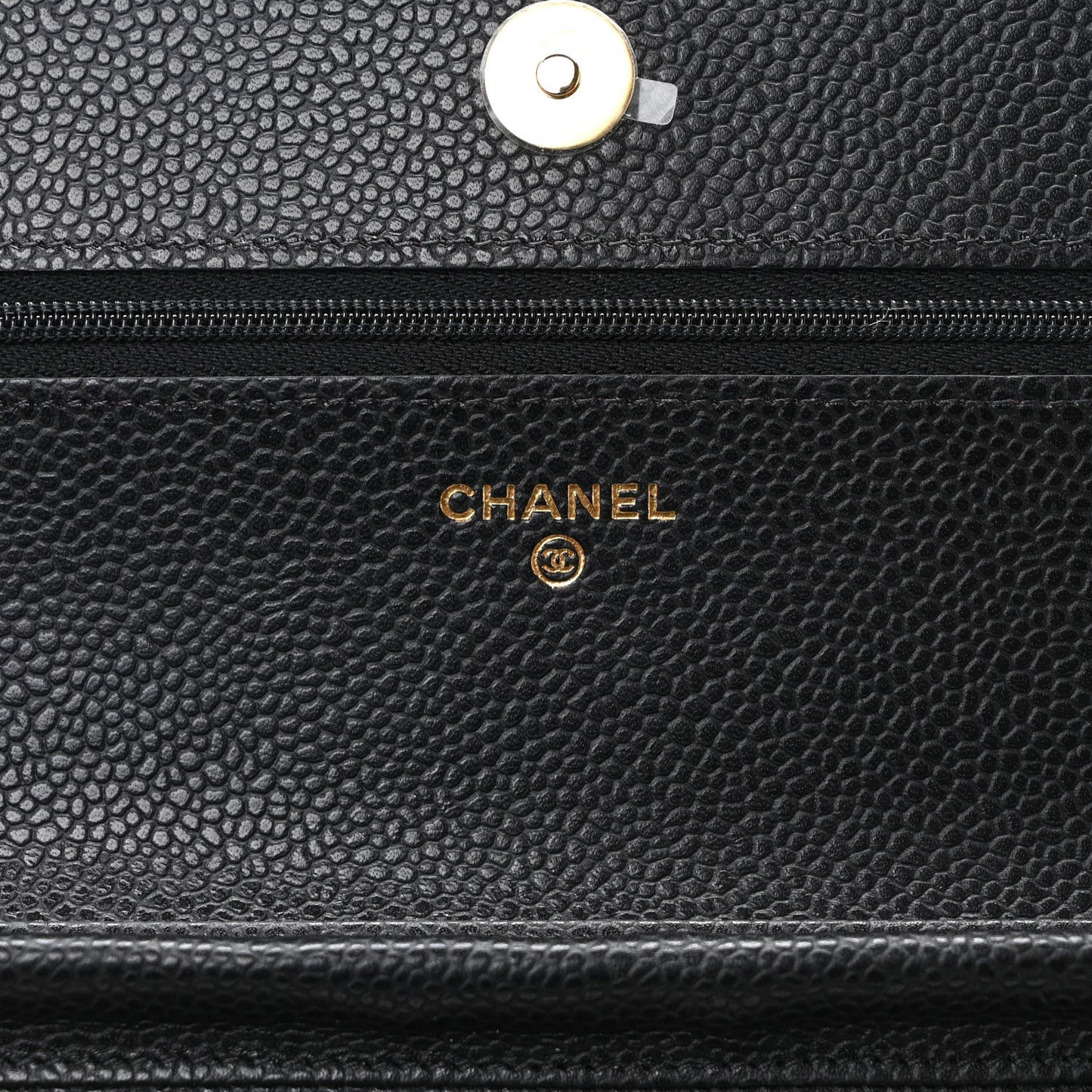 Caviar Quilted Wallet on Chain WOC Black