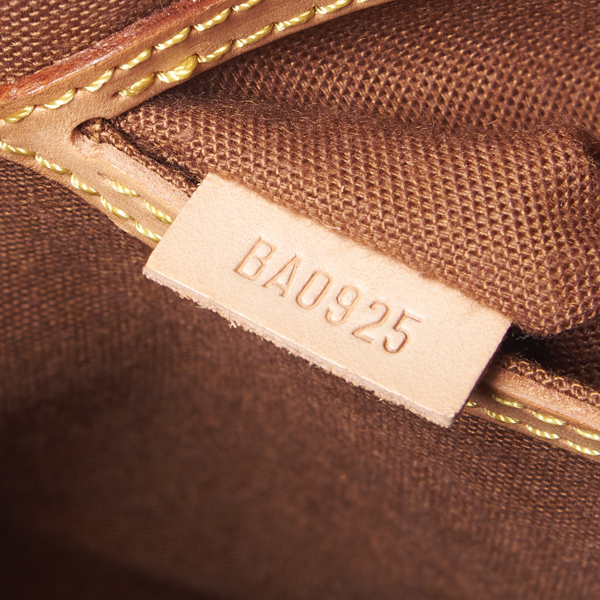 Louis Vuitton Monogram Alma PM 9 of 9