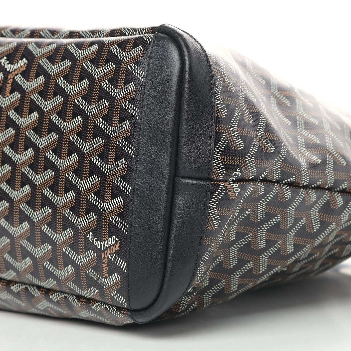 Goyardine Artois MM Black