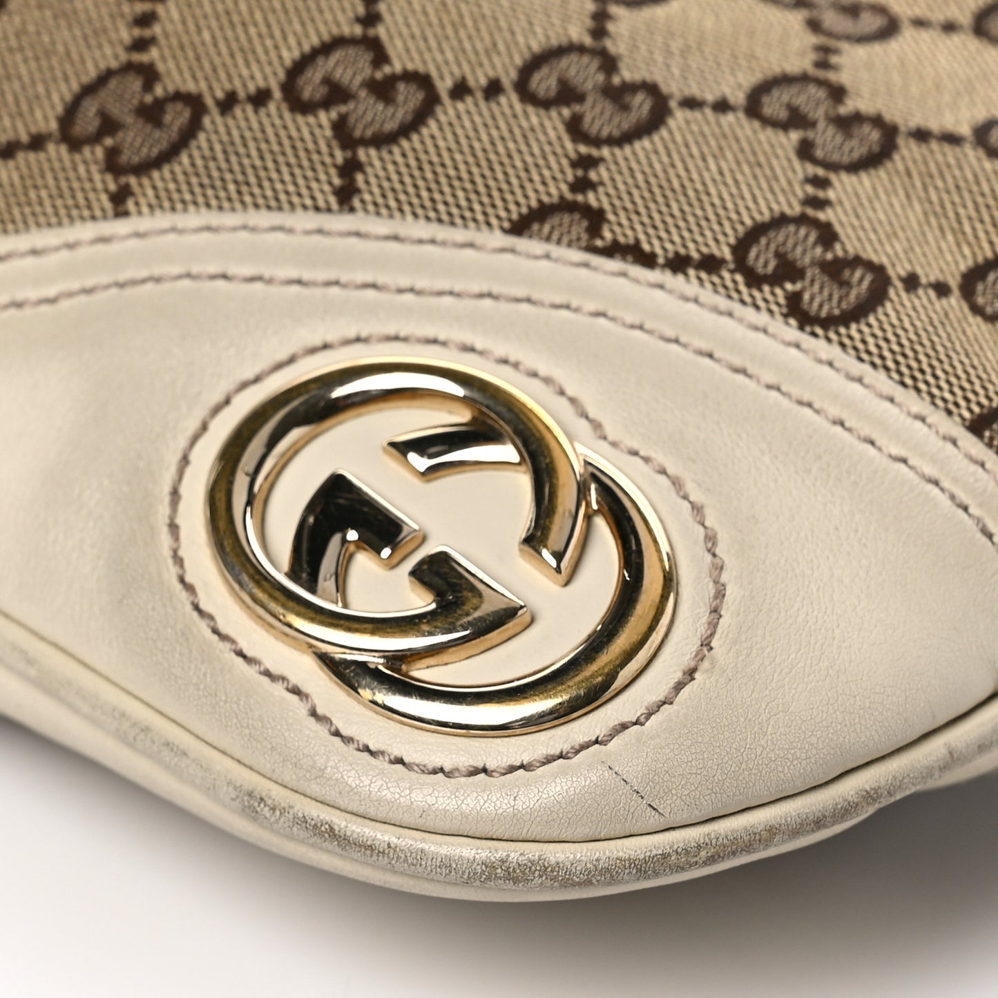Monogram Medium New Britt Hobo Off White