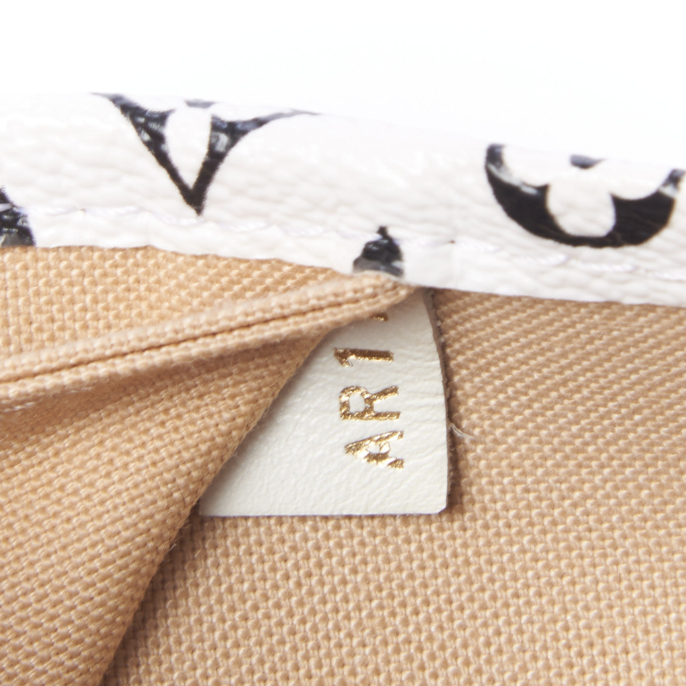 Louis Vuitton Monogram Giant Neverfull MM Kaki 9 of 9
