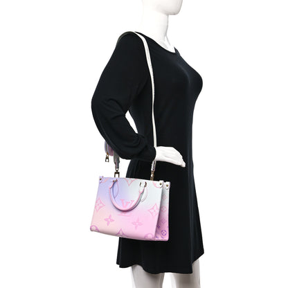 Louis Vuitton Monogram Giant Spring In The City Onthego PM Sunrise Pastel 2 of 8