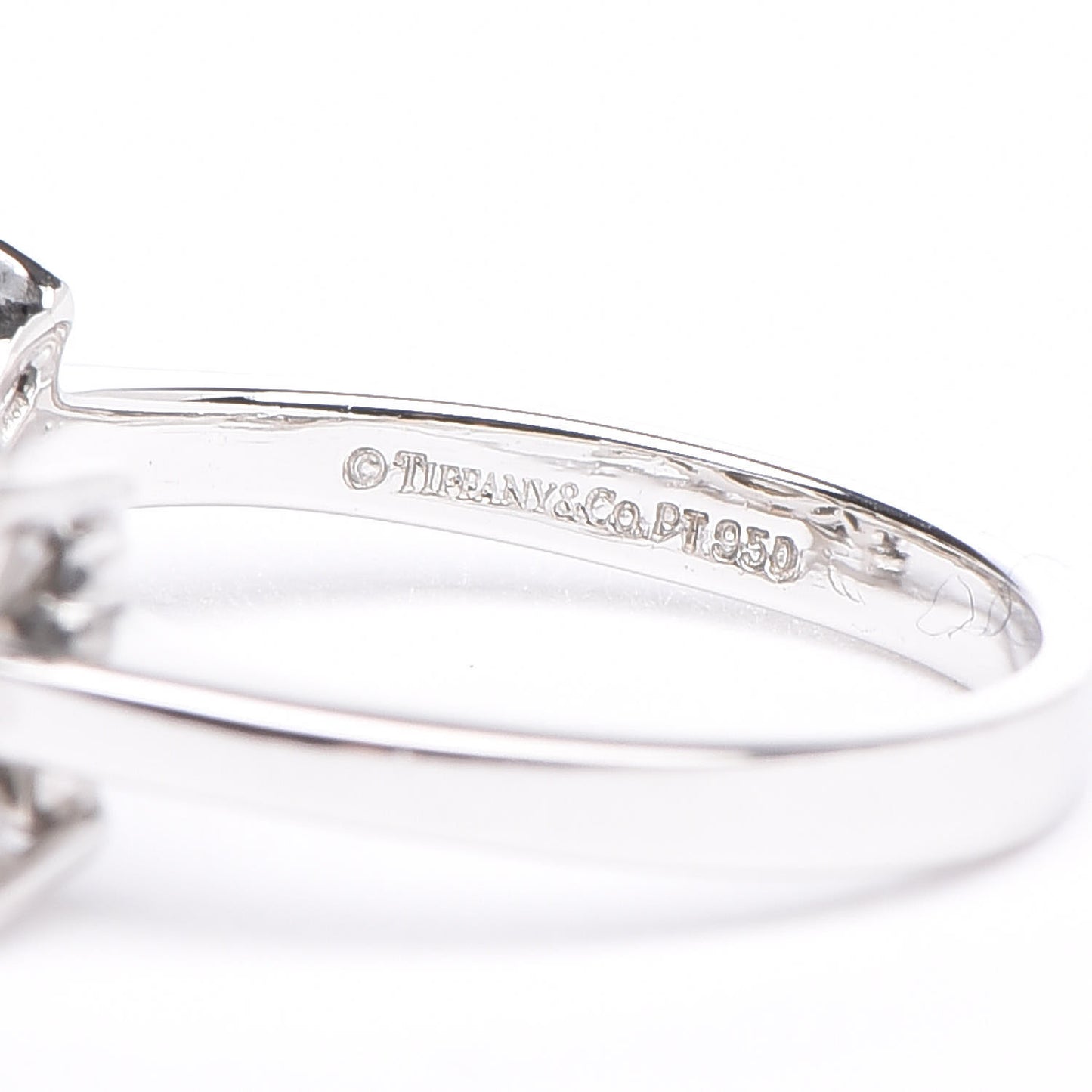 Platinum Diamond Pearl Victoria Ring 46 3.75