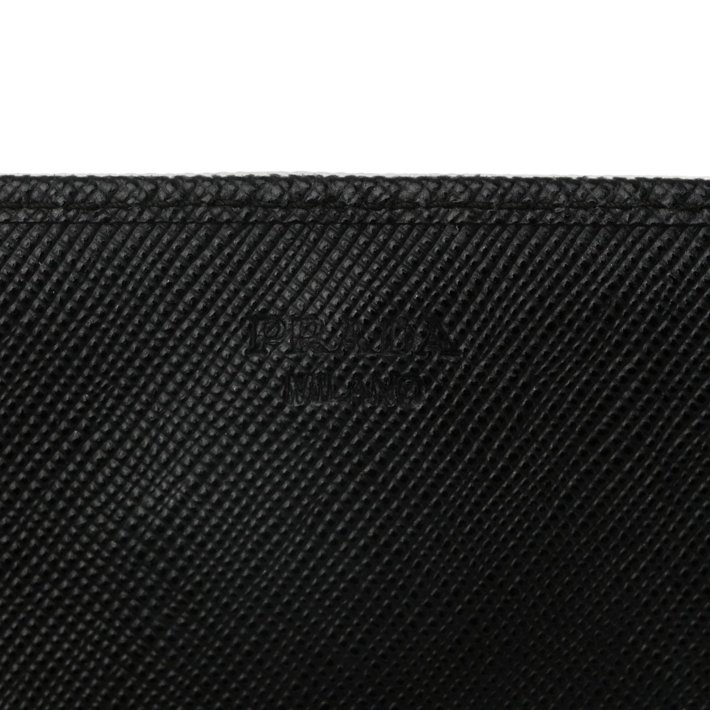 Saffiano Metal Oro Chain Wallet Black