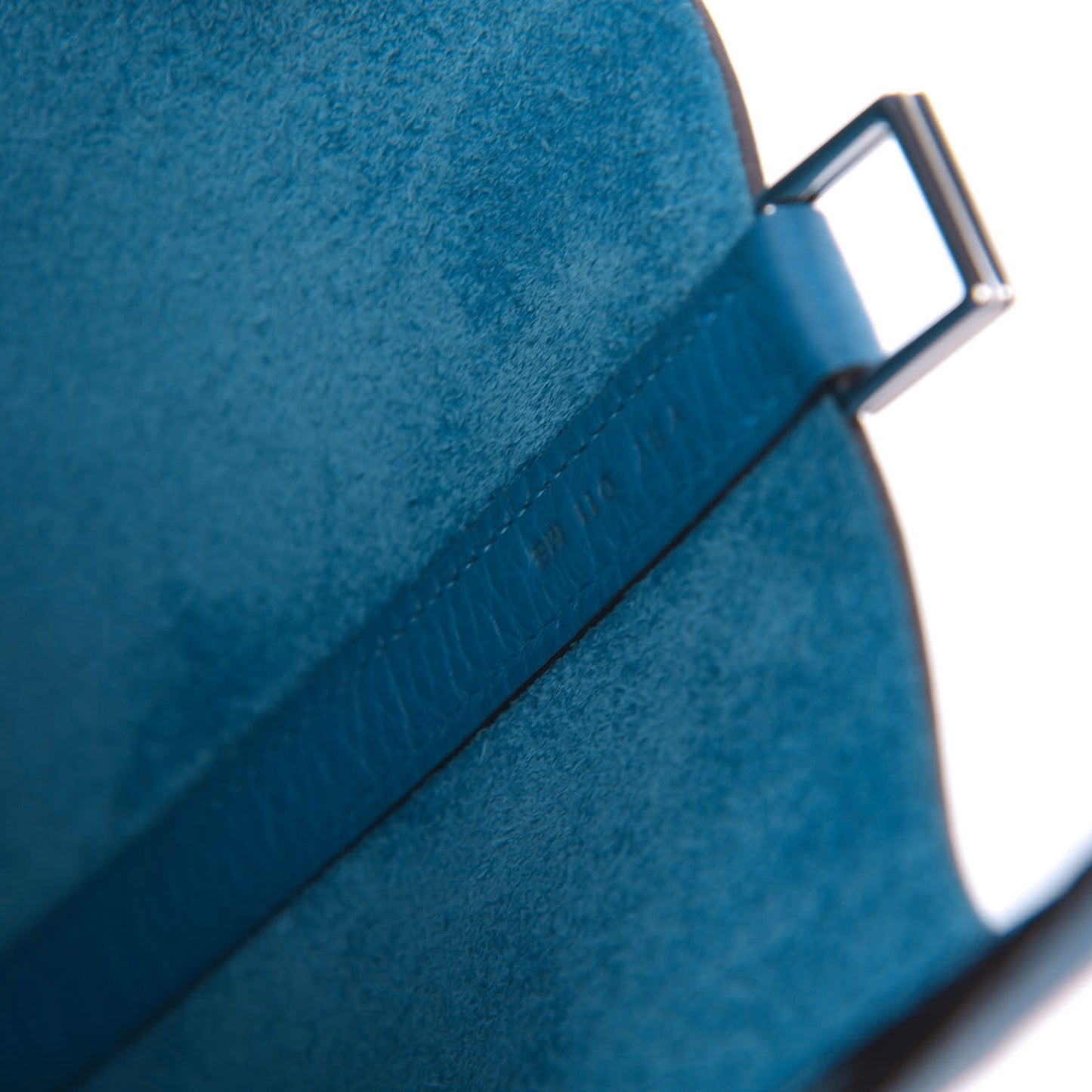Taurillon Clemence Matte Alligator Picotin Lock Touch 18 PM Mykonos