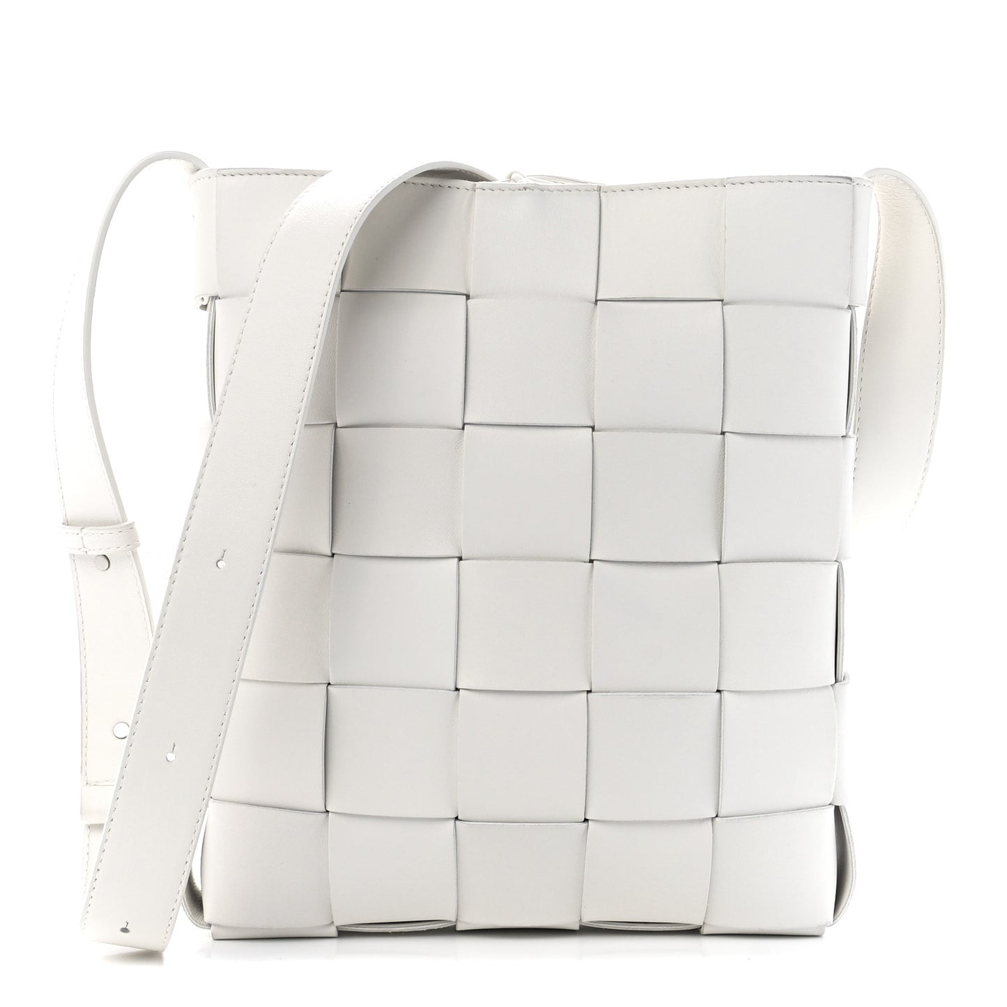 Lambskin Maxi Intrecciato Cassette Messenger Chalk