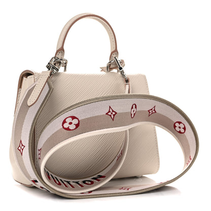Louis Vuitton Epi Cluny Mini Quartz 3 of 10